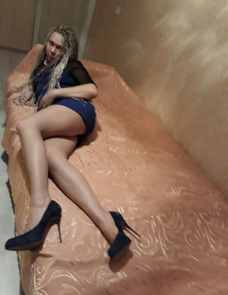 Проститутка Оля СПб у метро Балтийская, телефон +7(981)586-96-17